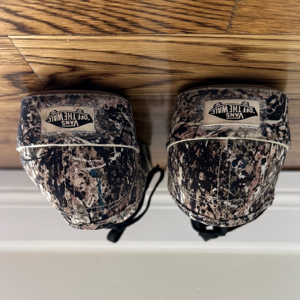 Vans x MoMA Jackson Pollock Collab Sneakers, Camo/Black + White Canvas Sneakers - Picture 8 of 11